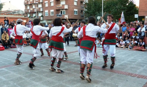 Bastoners del Montserratí. Foto: Comunicació Ajuntament d'Olesa