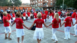 Sardanes amb ACF Olesa Sardanista. Foto: Comunicació Ajuntament d'Olesa