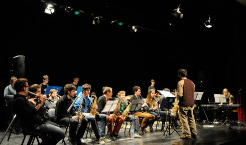 Die Jazzband der städtischen Schule von Olesa bei den Jazz-Tagen in Olesa. Foto: AMPA Contrapunt