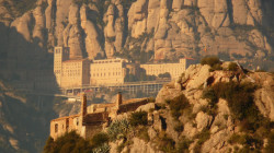 Sant salvador i el Monestir de Montserrat Foto Joan Soler Girones