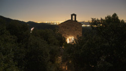 Sant Pere de nit. Foto: Jaume Morera Barreda (Exposició "La nit del nostre entorn")